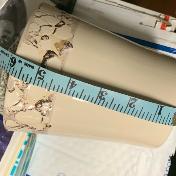 Ceramic Pot - Picture 5 of 8